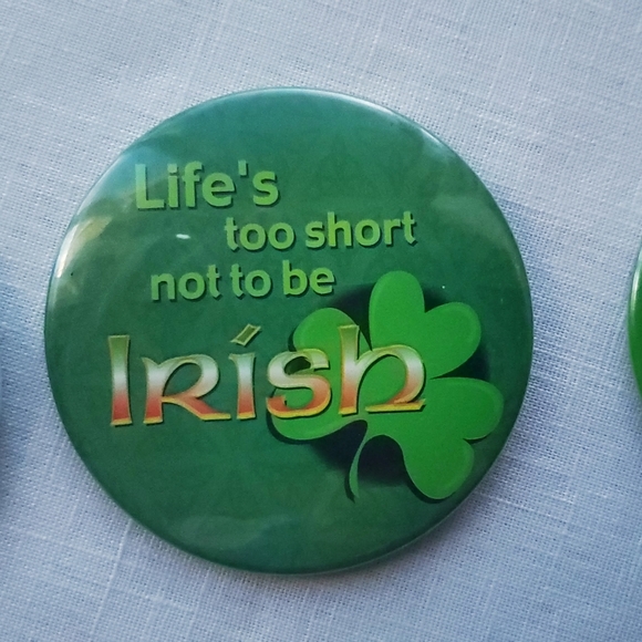 SET (6) Irish Shamrock St. Patrick's Large Buttons - Picture 7 of 10